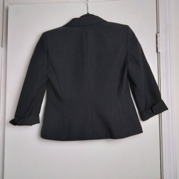 Black Textured Fabric with Feminine Flat Ribbon Ruffle Lapel Trim Sz 6P - Picture 8 of 8